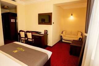 Отель Magus Hotel Бая-Маре Улучшенный номер с кроватью размера «king-size»-3