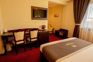 Отель Magus Hotel Бая-Маре Улучшенный номер с кроватью размера «king-size»-4