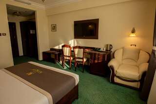 Отель Magus Hotel Бая-Маре Улучшенный номер с кроватью размера «king-size»-8