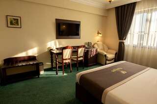 Отель Magus Hotel Бая-Маре Улучшенный номер с кроватью размера «king-size»-9